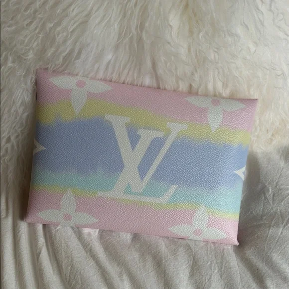 Louis Vuitton Escale Kirigami Large - Picture 2 of 5